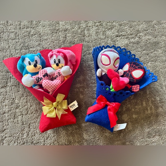 Other - Plush Toy Bouquet Bundle  - Red and Blue
